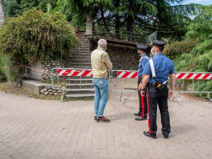 Paderno, è morto il bimbo di 3 anni investito nel parco da un 72enne senza patente