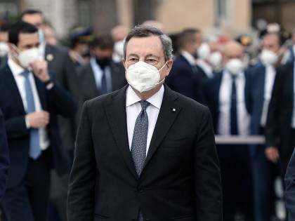 La missione di Draghi: governare fino al 2023. Ma a colpi di fiducie