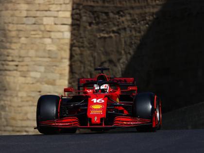 Schiaffone rosso per Hamilton: c'è l'impresa di Leclerc