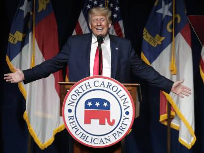 Il ritorno-show di Trump. "Biden rovina degli Usa"