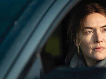 "So quante rughe ho", la Winslet perfetta in Omicidio a Easttown