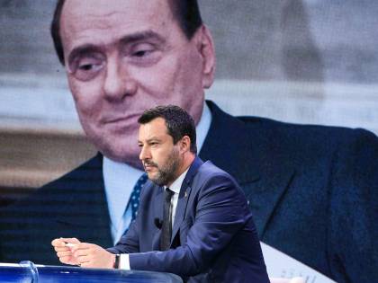 Prove di "partito unico" per le politiche 2023. E Salvini ufficializza il progetto coi leghisti