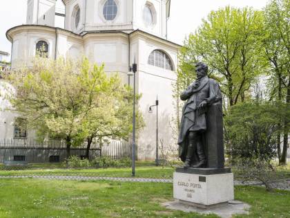 Poesie, sconcezze, "damazze" e modernità. Ecco la Milano del "sur Carlo" Porta
