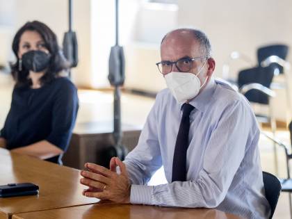 Quel testo divisivo congelato al Senato. Una tegola per Letta costretto a mediare