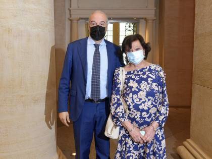Roma, inizia la corsa del centrodestra. Il Cav chiama i due candidati Roma, inizia la corsa del centrodestra. Il Cav chiama i due candidati