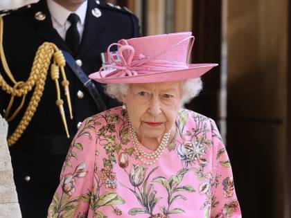 La regina Elisabetta risponde a Harry: "Basta menzogne"