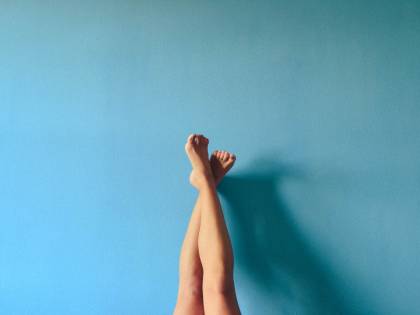 Gambe gonfie? Ecco i rimedi naturali