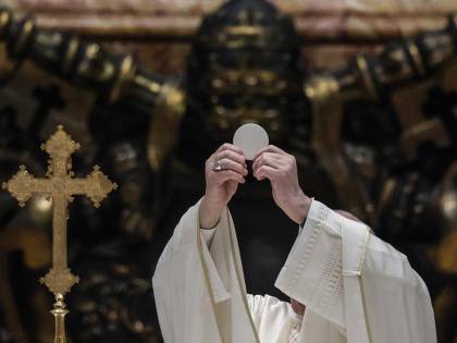 Ora il Papa è "accerchiato" sulla comunione al presidente Usa