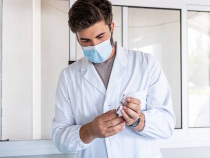 "Una dose di vaccino? Cosa succede alla trasmissione del Covid"