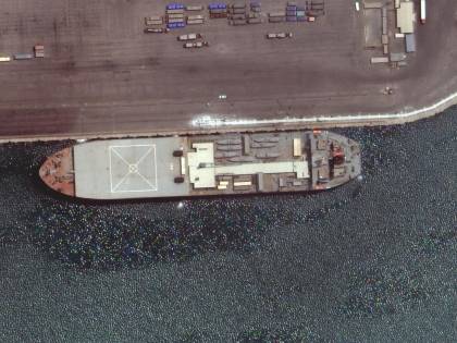 Mistero nell'Atlantico: dove vanno le due navi iraniane?