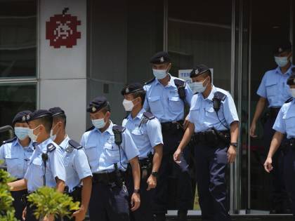 Blitz contro i giornalisti. Così la Cina festeggia 100 anni di comunismo