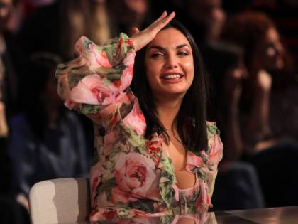 Elettra Lamborghini risponde a chi la accusa di fare twerking e non beneficenza