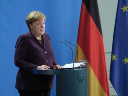 Germania, la Merkel vuole sfruttare la strage per colpire l'Afd