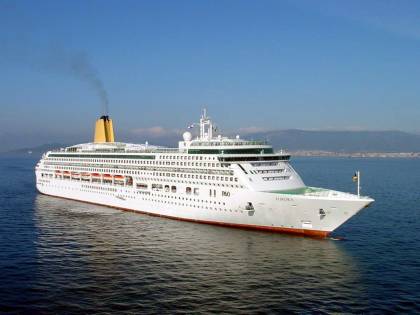 Tamponi a bordo e spa private: le regole per le crociere