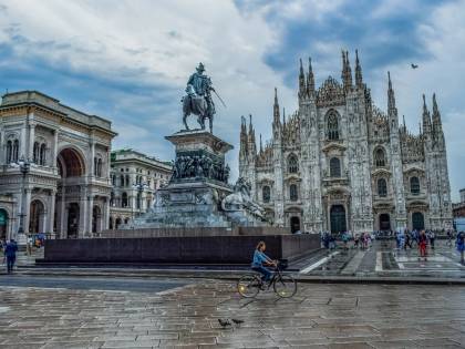 Milano, la diocesi conferma lo stop a funerali e Messe esequiali