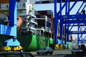 Il porto di Genova è già al massimo: impossibile sbarcare più container