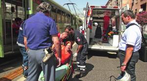Prenestina, scontro fra due tram: 26 feriti