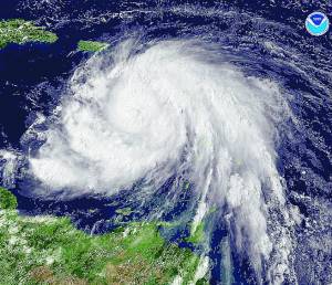 Si scatena l’uragano Dean, emergenza nei Caraibi