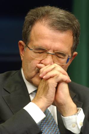 Santagata: "Prodi non dorme, pensa"