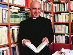 L’antipolitica di monsignor Fisichella: "Giusto il mugugno contro la Casta"
