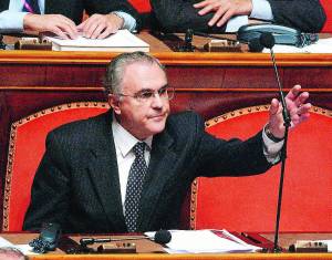 Fisichella fa tremare Prodi al Senato