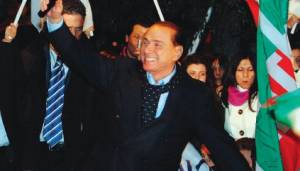 Berlusconi: "C'è voglia di gogna"