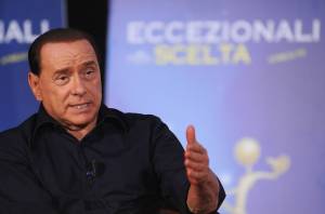 Berlusconi: "Con il federalismo meno tasse"