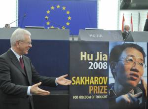 Premio Sacharov al dissidente cinese 
Hu Jia, ma nessuno ne parla