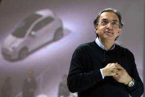 Auto, Marchionne si fa avanti: 
posso guidare sia Fiat sia Chrysler