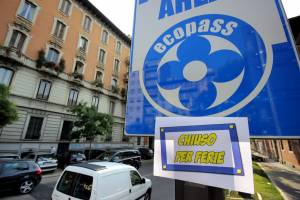 Ecopass, luci e ombre 
"Chiudiamo il centro"