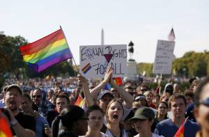 Obama accontenta i gay  
Basta discriminazioni 
nelle forze armate Usa