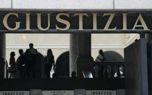 Accuse di violenza sessuale sulla nipote 
Anziano assolto dopo 14 anni di attesa