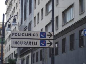 Napoli, ascensore rotto in ospedale 
Muore bimbo: genitori denunciano