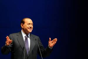 Bindi e Di Pietro, Berlusconi show agli studenti