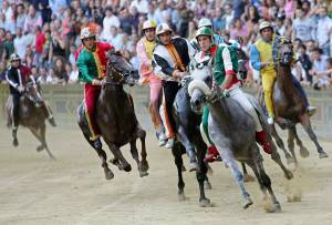 La proposta della Brambilla: 
"Cancelliamo il Palio di Siena"