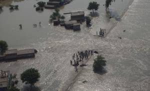 Alluvioni in tutta l'Asia 
India: vittima italiana, 
bloccati 200 stranieri