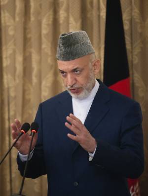 L'annuncio di Karzai: 
"Un Consiglio di pace 
esteso ai talebani"