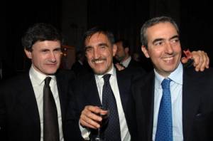 Lettera aperta degli ex colonnelli di An: 
"Siamo orgogliosi di stare a fianco di Berlusconi"