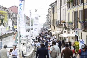 Milano da navigare: tre giorni in barca
sotto la Madonnina