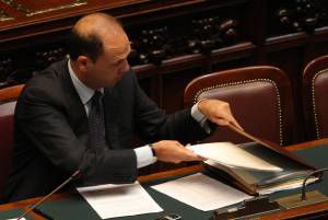 Alfano pronto a fermare  
il processo a Lassini