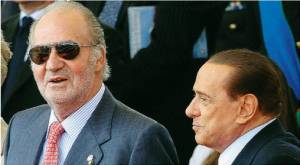 Berlusconi tocca il re 
E scoppia l'indignazione 
dei "repubblicani"