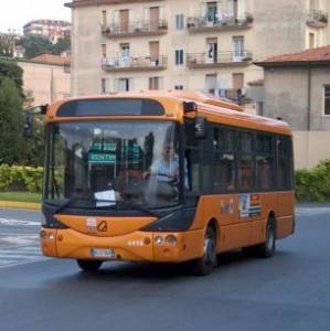 Bimba senza biglietto 
cacciata dall'autobus
 
E' polemica a Treviso