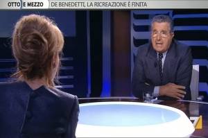 De Benedetti fa lo gnorri: "Io? Non sono nemico del Cav" E poi lancia la patrimoniale