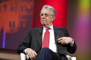 Riforma lavoro, Monti: il governo andrà avanti anche senza accordo