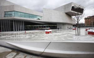 La MAXXI pazzia di voler fare  il ricco con l’arte povera