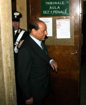 Ruby, Berlusconi: "Questo processo è una sceneggiata"