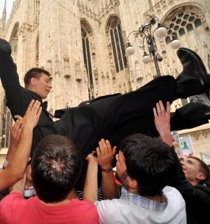 Anche un astrofisico tra 22 nuovi sacerdoti