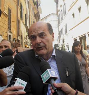 E Bersani finisce stritolato dal solito complesso d'inferiorità