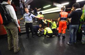 Metro Milano, passeggeri bloccati in galleria