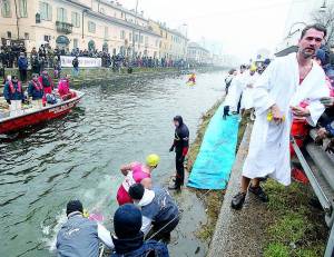 Un tuffo nel Naviglio, pronti al Cimento